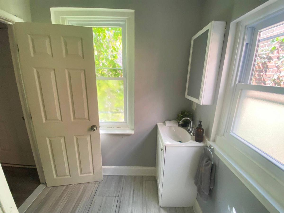 1St Floor Studio Near Airport With Small Kitchenette Apartment Philadelphia Luaran gambar