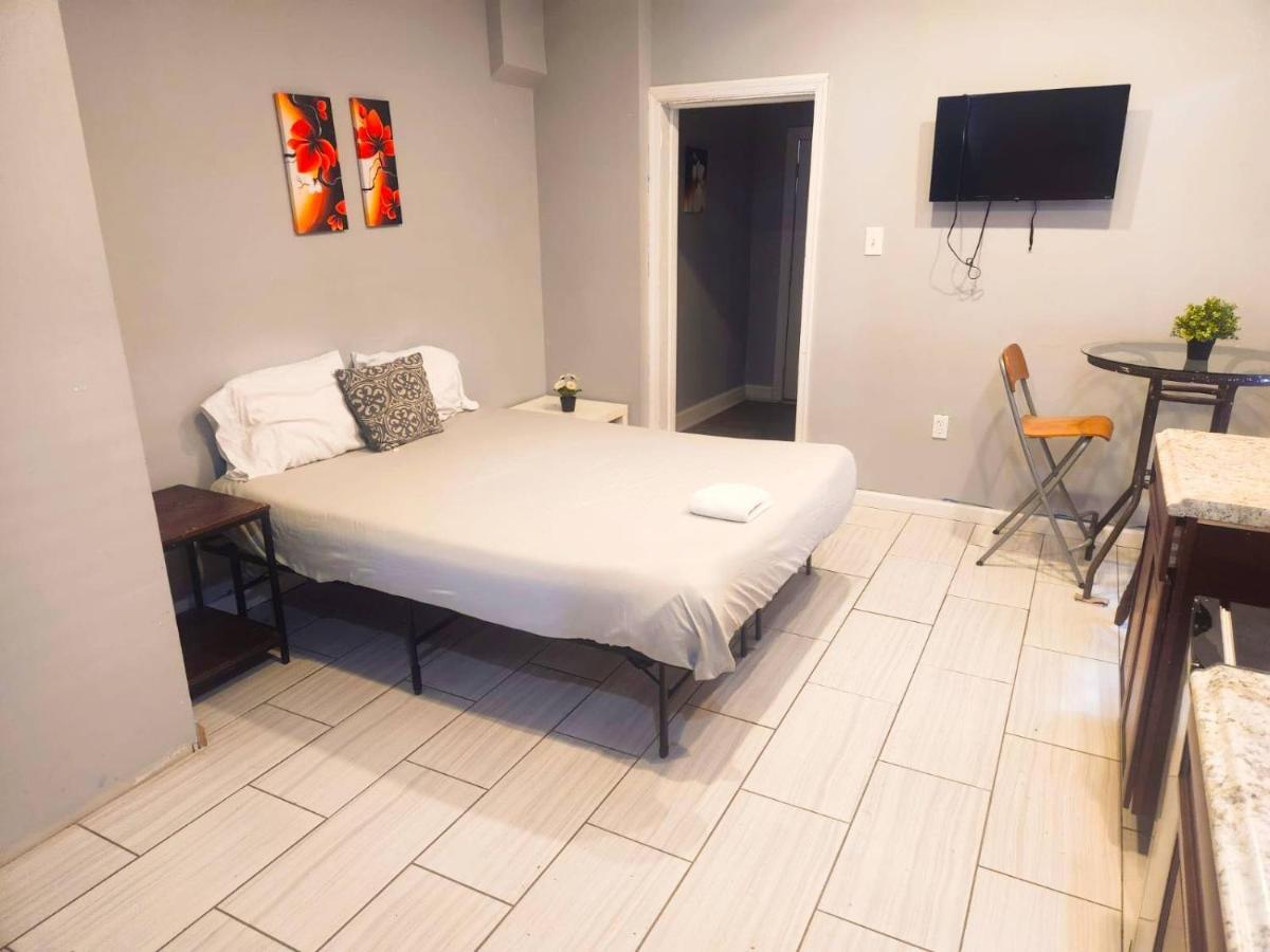 1St Floor Studio Near Airport With Small Kitchenette Apartment Philadelphia Luaran gambar